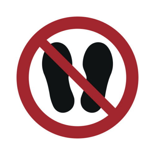 Siin liikumine või seismine keelatud 6 ISO 7010 P024 copy